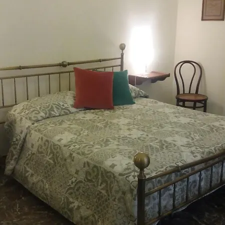 Casa Sannazzaro * Napoli