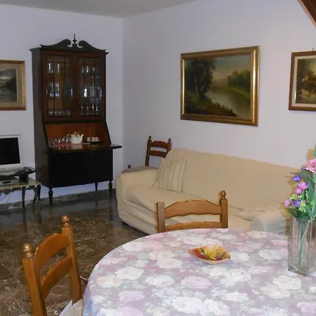 Casa Sannazzaro *