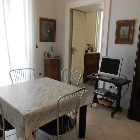 Casa Sannazzaro *